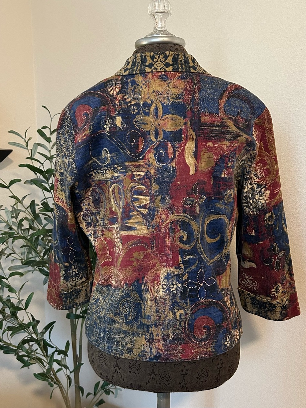 Abstract Paisley Pattern Multi-Color Button-Front Women's Jacket - Picture 2 of 8